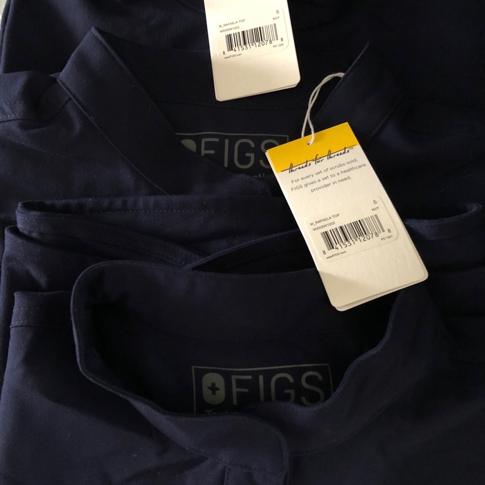 FIG RAFAELA SCRUB TOP SMALL NAVY BLUE
